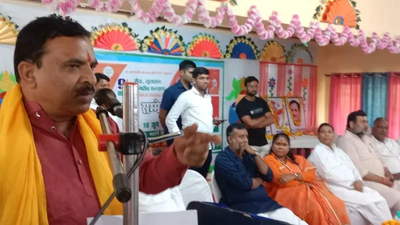 Fatehpur में भाजपा कानपुर-बुंदेलखंड क्षेत्र के क्षेत्रीय अध्यक्ष प्रकाश पाल ने मोदी सरकार की नौ साल की गिनाई उपलब्धियां