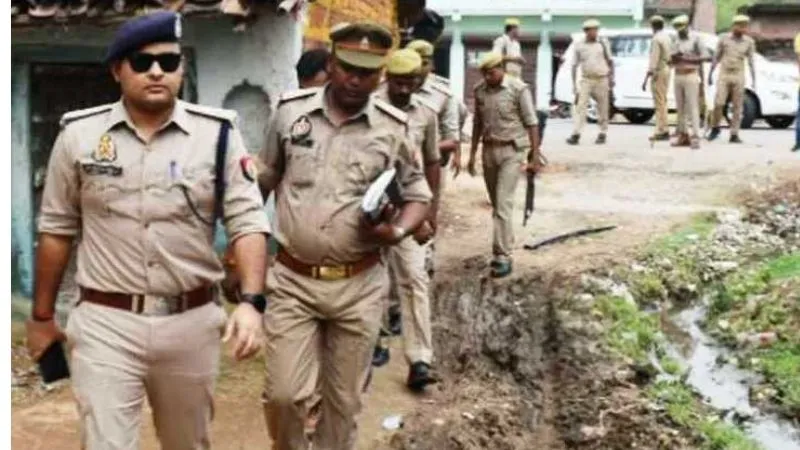 Banda Murder: प्रेम प्रसंग के चलते युवक की पीट-पीटकर हत्या, महिला से दो साल से थे अवैध संबंध, जानें- पूरा मामला