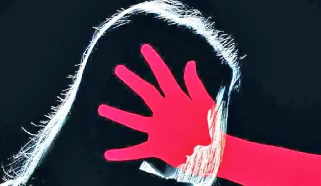 पीलीभीत: पहले 50 हजार में बेचा, अब गर्भवती हालत में कर दिया बेघर...दर-दर भटक रही कानपुर की युवती 