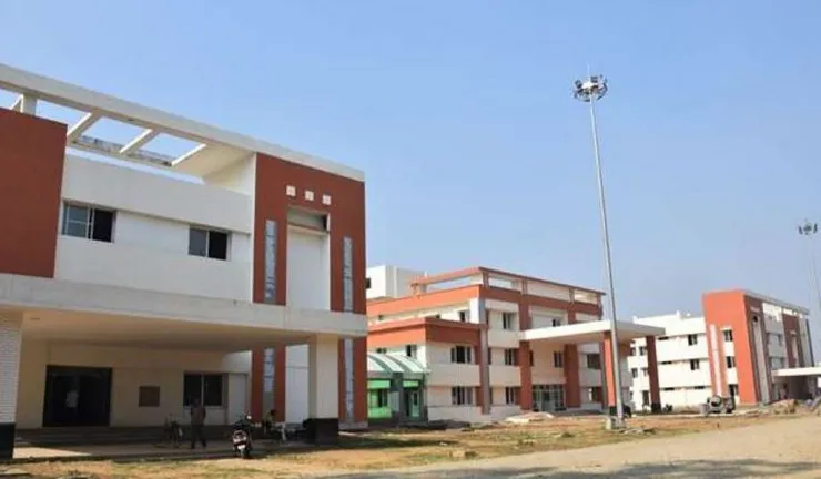 बरेली: कोरोना योद्धाओं के दम पर तीन सौ बेड अस्पताल में अभी जारी रहेगी ओपीडी