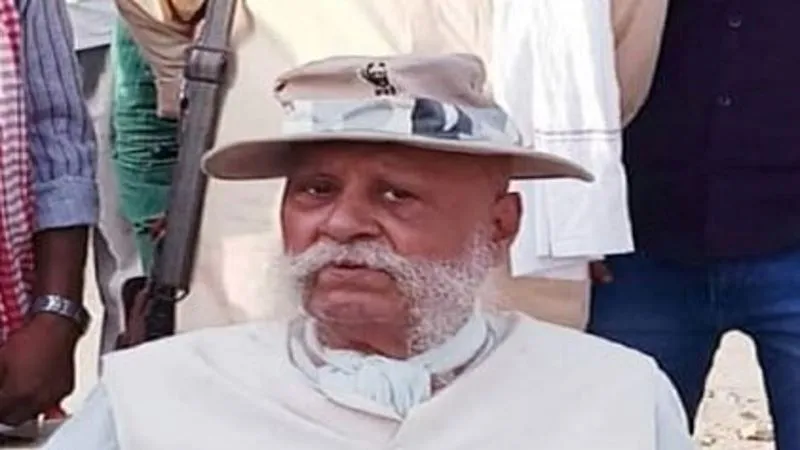 प्रतापगढ़ : राजा भैया के पिता ने जेल प्रशासन पर उठाए सवाल, किया ट्वीट