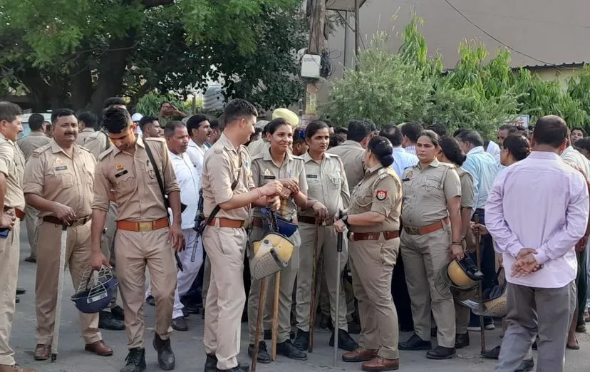 बदायूं: सड़क जाम करने वालों पर कसा कानूनी शिकंजा, 278 लोगों पर एफआईआर 