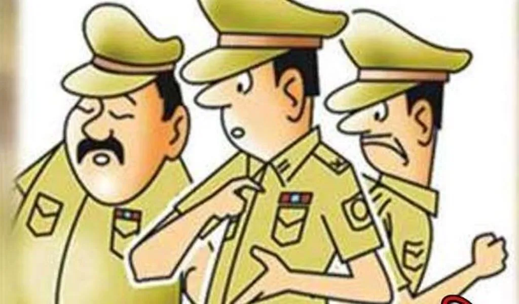 संभल: किसान आत्महत्या मामले में कैलादेवी थाना प्रभारी सहित चार पुलिसकर्मियों पर गिरी गाज, लाइन हाजिर