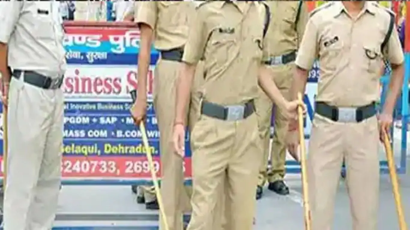 रुद्रपुरः खाकी पर लगा दाग, दुष्कर्म के आरोपी दरोगा के बेटे ने महिलाओं से कर दिया खेल, अब पुलिस कर रही ये... 