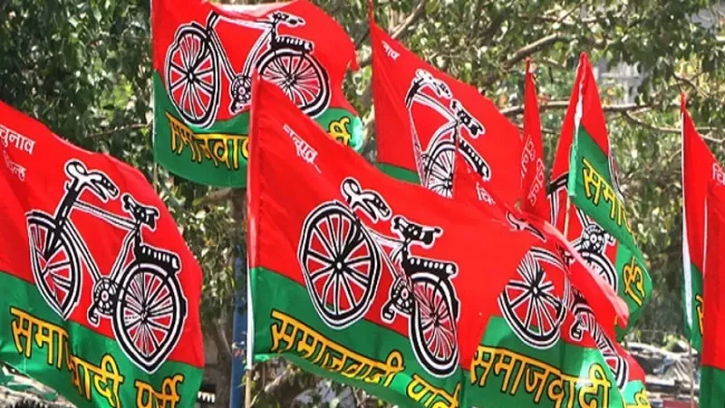 भदोही को सपा में लगा बड़ा झटका: पूर्व जिला सचिव समेत 20 सपाइयों ने छोड़ी पार्टी