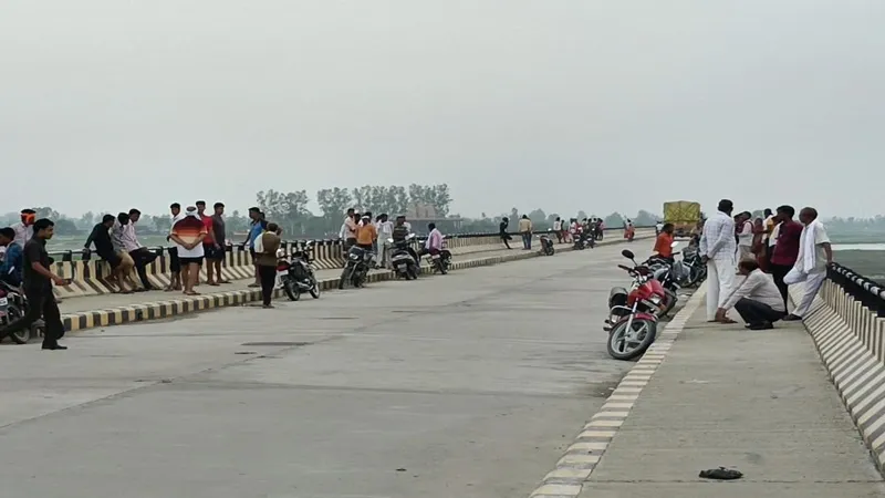 बहराइच: चहलारी घाट पुल से नदी में कूदी महिला का शव आज चौथे दिन हुआ बरामद