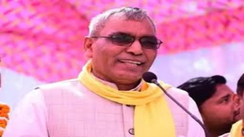 UP News : एसटी वर्ग में शामिल होगी राजभर जाति, NDA में ओपी राजभर के शामिल होने के बाद रहे कयास   