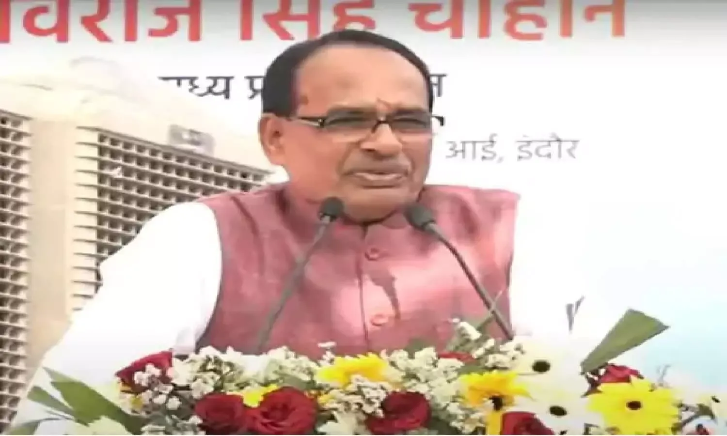 मध्यप्रदेश में घरेलू काम-काज करने वाली हर महिला की 10,000 रुपये की मासिक आमदनी करेंगे सुनिश्चित: शिवराज सिंह चौहान