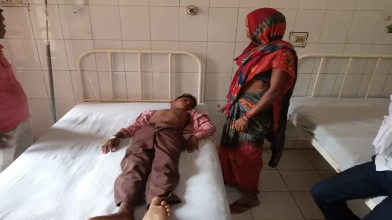 रायबरेली : उमस और गर्मी ने किया बेहाल, 6 बच्चे स्कूल में हुए बेहोश 