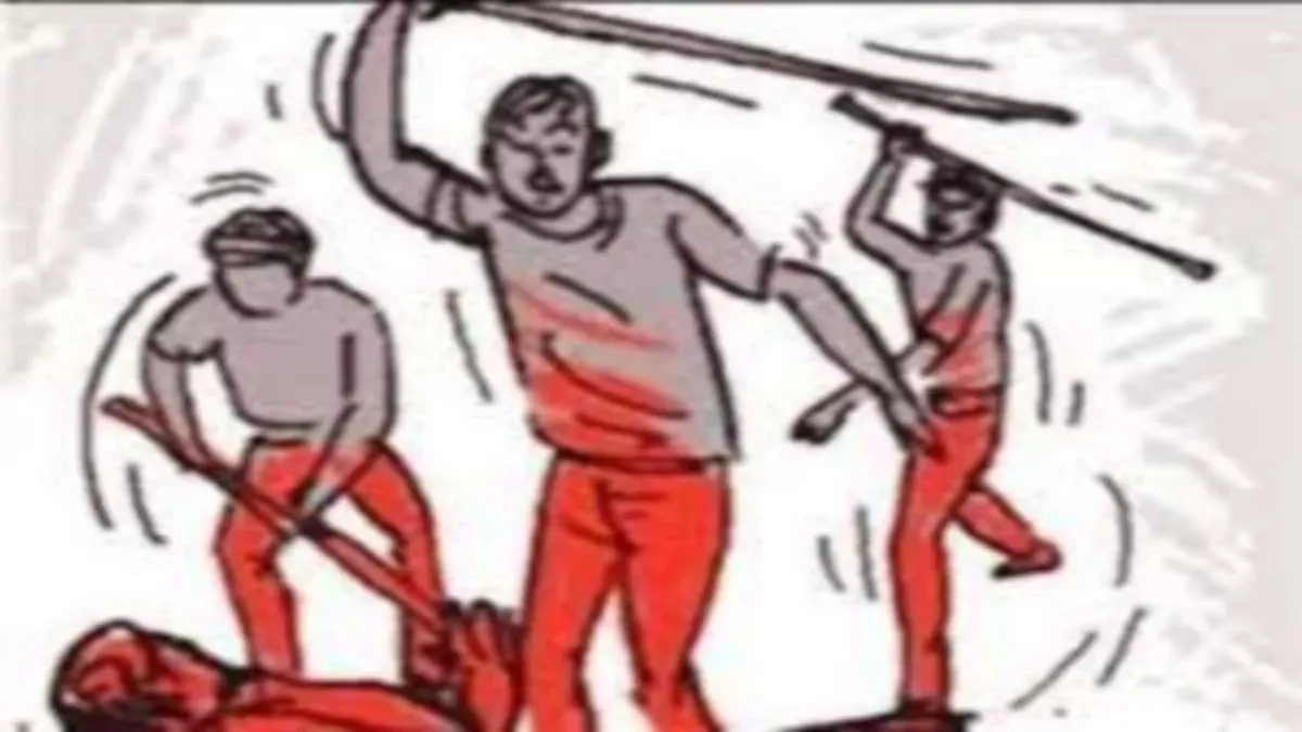 मुरादाबाद: चुनावी रंजिश में ग्राम प्रधान के पति को घेरकर पीटा