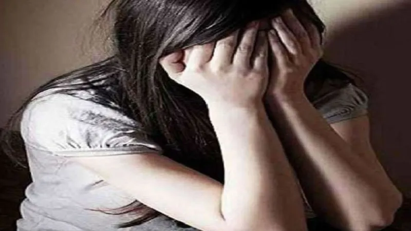 प्रयागराज में कॉलेज प्रबंधक ने कई बार की छात्रा से शर्मनाक हरकत, खौफ के चलते छोड़ी पढ़ाई  