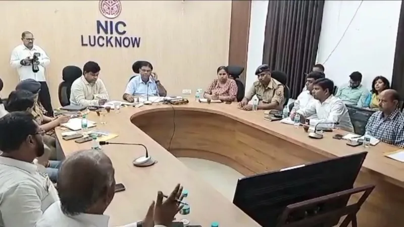 लखनऊ DM का आदेश - वृद्धा आश्रम, बाल गृहों में प्रशासनिक अधिकारी मनाएंगे स्वतंत्रता दिवस समारोह 