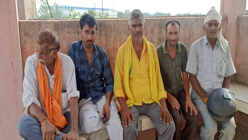 साहब चाय में दे दिया जहर, मर गया मेरा बेटा.. !