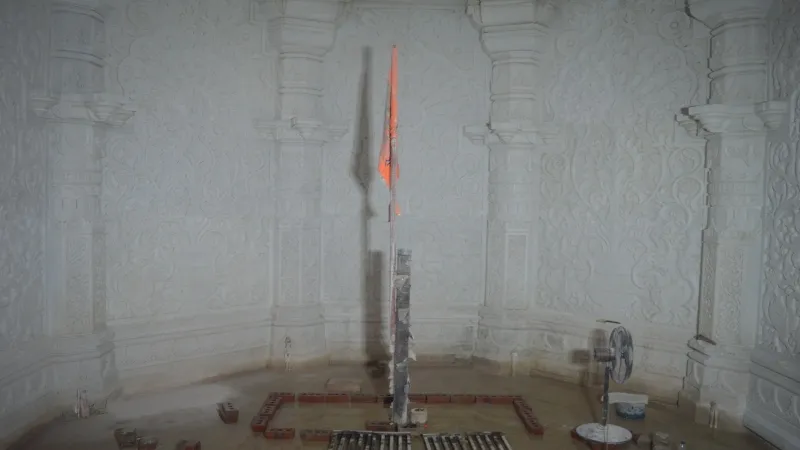 Ram Mandir Ayodhya : गर्भगृह संवारने को जुटी आर्किटेक्ट की टीम 