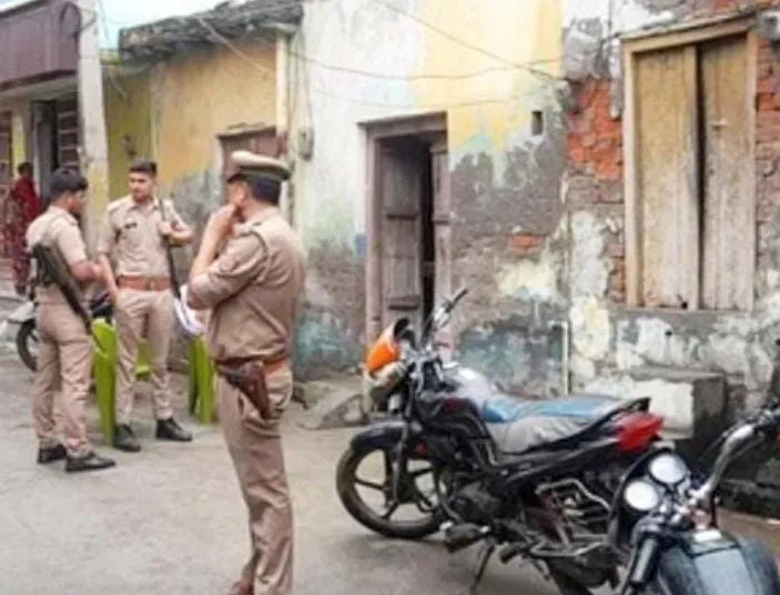 बरेली: पाकिस्तान में बात करने वाले पेंटर के घर एनआईए का छापा