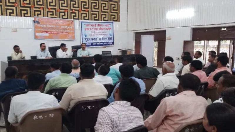 बिना रास्ता ठीक हुए पाइप लाइनें हैंडओवर न लें ग्राम प्रधान :अविनाश 