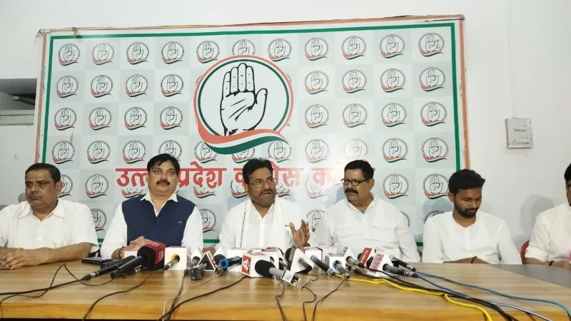 लखनऊ : बृजलाल खाबरी ने BJP पर साधा निशाना, कहा - सरकार की नाकामियों का परिणाम भुगत रही जनता 