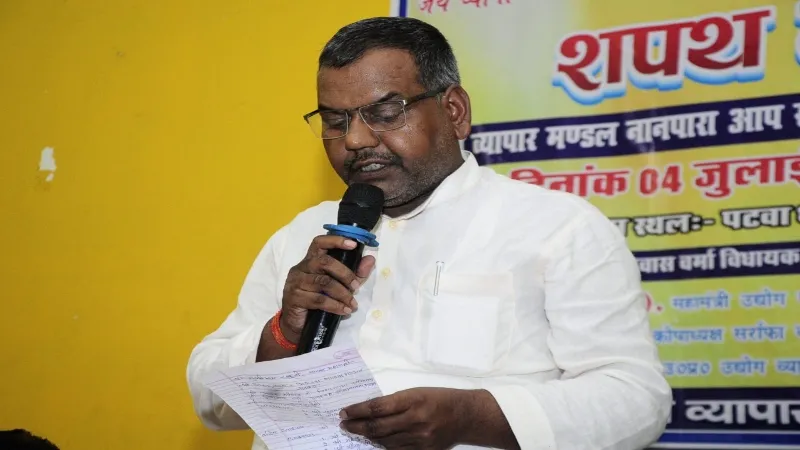 व्यापारियों के हित में काम कर रही सरकार : विधायक
