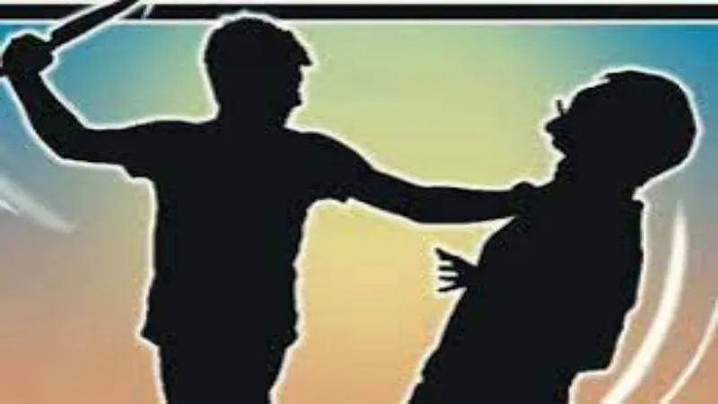 प्रयागराज : जेल से छूटे हिस्ट्रीशीटर ने कई लोगों पर किया चाकू से हमला