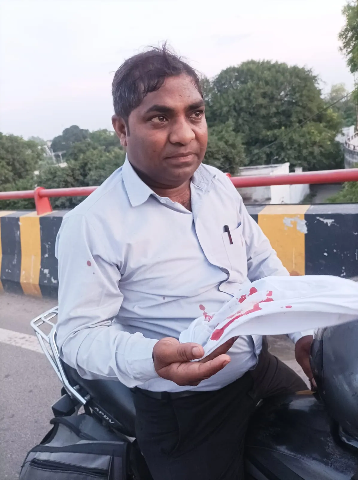 बरेली:  चाईनीज मांझे में उलझकर बाइक सवार घायल, चौपुला पुल पर हुई घटना