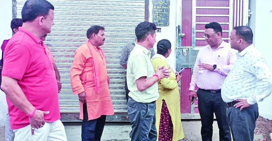 खटीमा: रेलवे फाटक के पास शराब भट्ठी खोलने का विरोध, जताया रोष