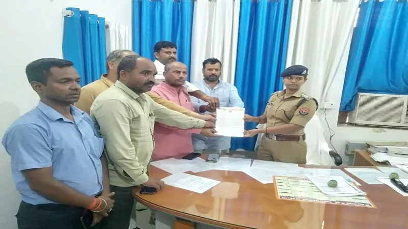 संतकबीरनगर : बीमार सांसद को सोशल मीडिया पर मृत बताकर किया पोस्ट, कार्रवाई की हुई मांग