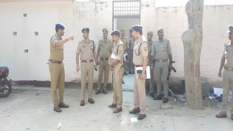 रायबरेली : आईजी ने थाने का किया निरीक्षण, एसपी को दिए निर्देश 