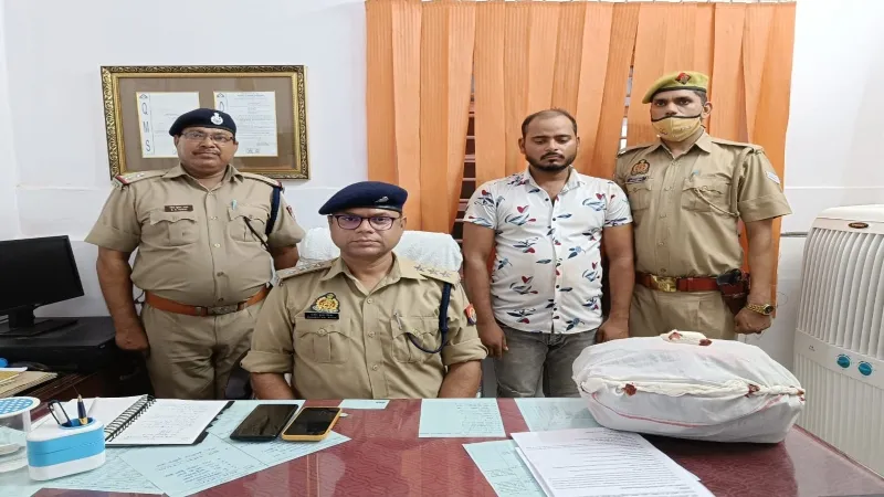लखनऊ : 7 लाख रुपये की तीन किलो चरस के साथ अंतर्राज्यीय गिरोह का सदस्य गिरफ्तार 