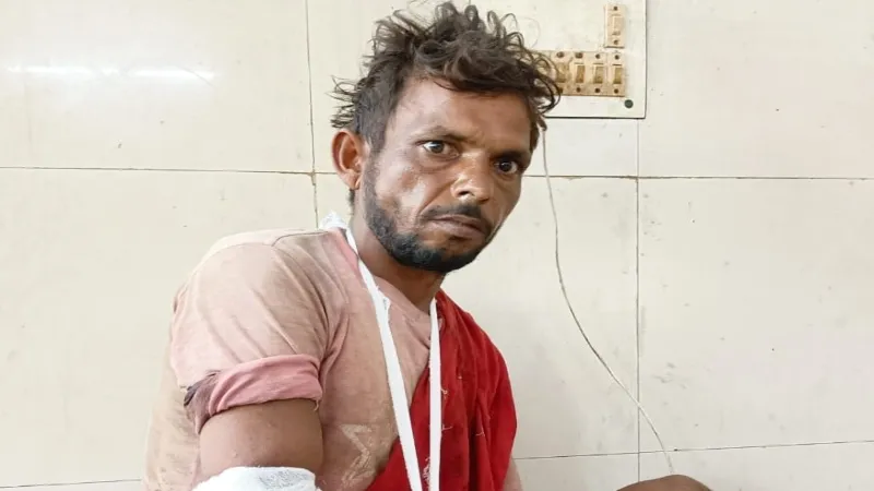 बहराइच : जमीनी विवाद में जमकर हुई  मारपीट, घर में लगाई आग