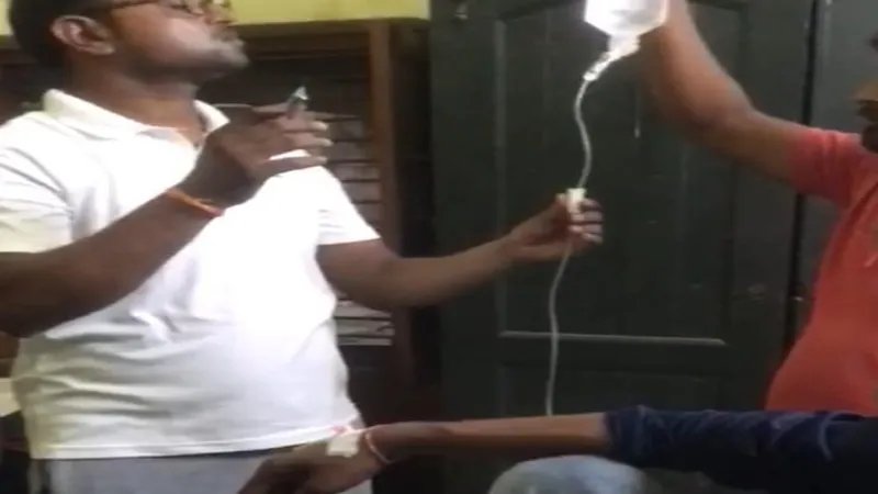 रायबरेली : मरीज की जान बचानी है तो दवा और बेड का करना पड़ता है इंतजाम 