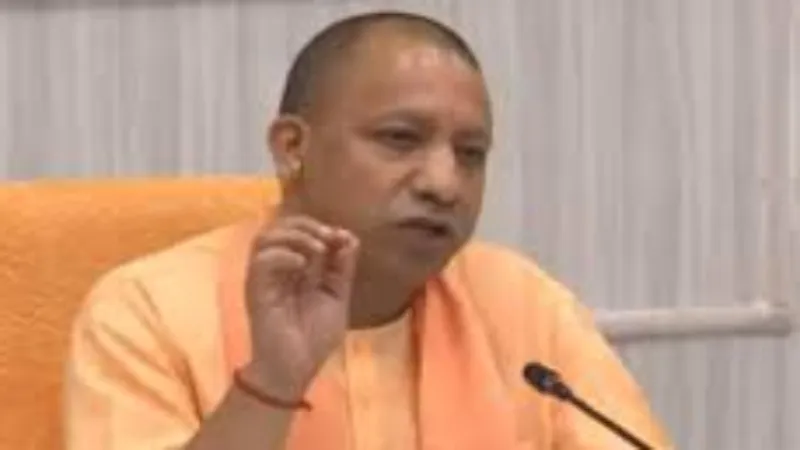 CM योगी ने की समीक्षा बैठक, मेरी माटी - मेरा देश अभियान पर दिए निर्देश 