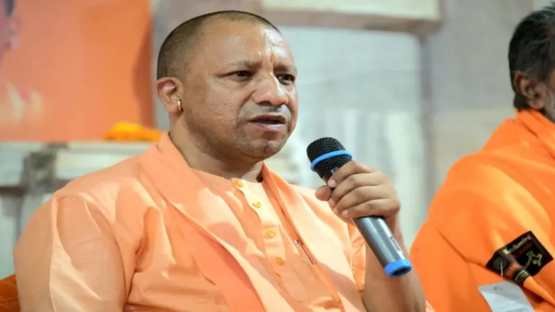 गोरखपुर में बोले सीएम योगी आदित्यनाथ - देश के लिए छुआछूत है महापाप