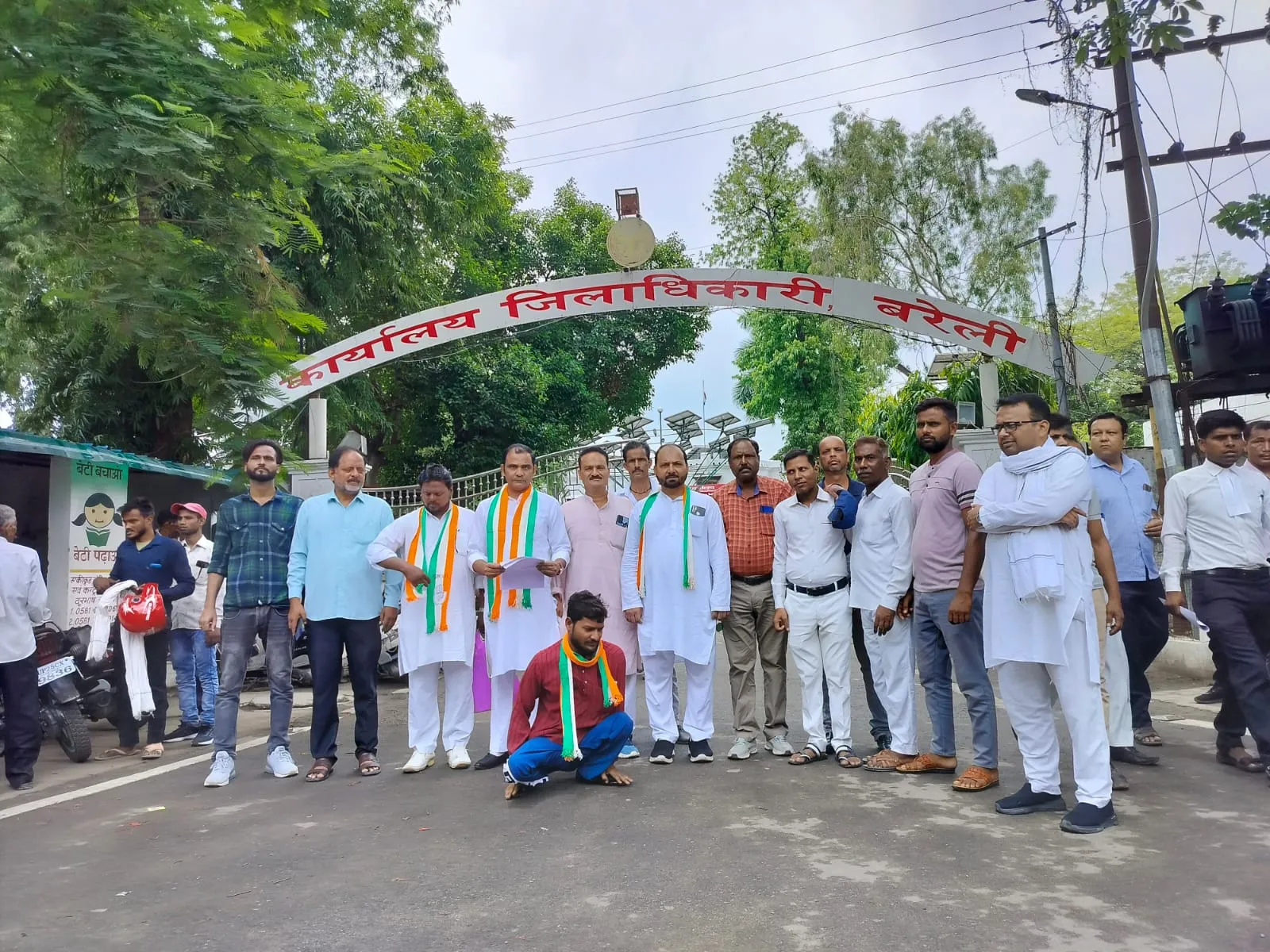 बरेली: मणिपुर में हुई हिंसा के विरोध में अल्पसंख्यक कांग्रेस ने ज्ञापन सौंपा