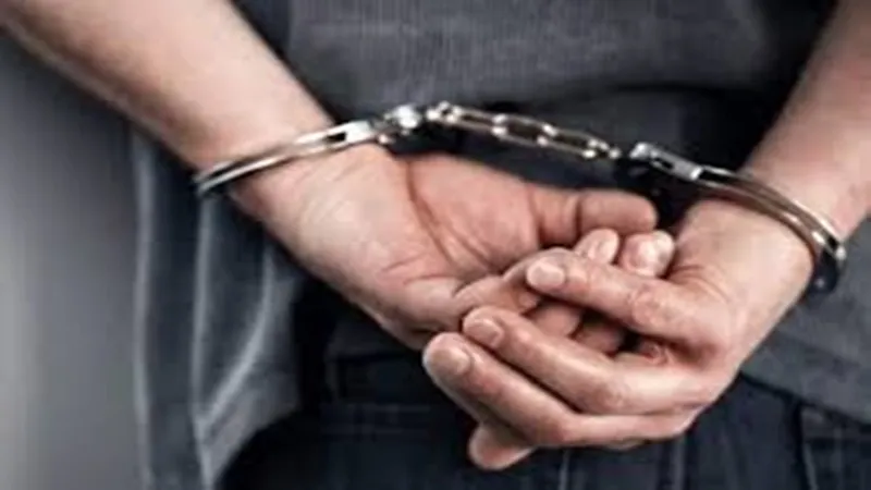 गोंडा : शादी का झांसा देकर शिक्षक ने किया दुष्कर्म, हुआ गिरफतार