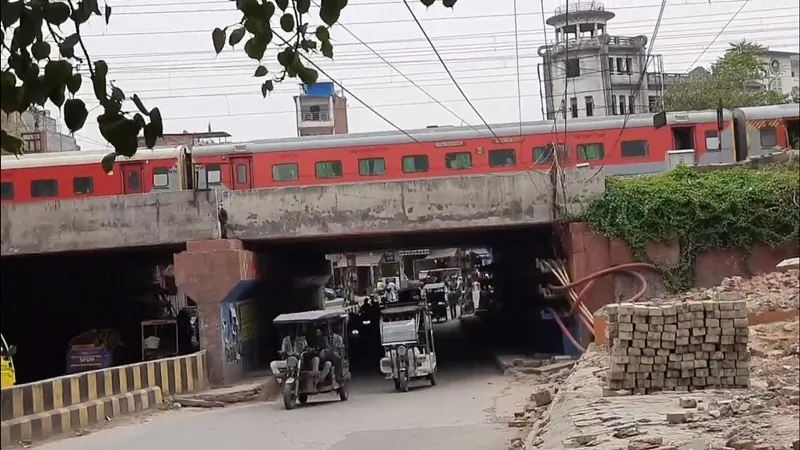 प्रयागराज : सात अगस्त तक खोल दिया जायेगा निरंजन पुल के नीचे का रास्ता