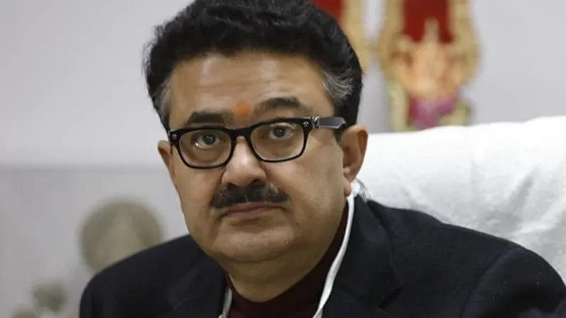 लखनऊ : आईएएस डॉ. नवनीत सहगल के सेवा निवृत्त होने पर आयोजित किया गया सम्मान समारोह