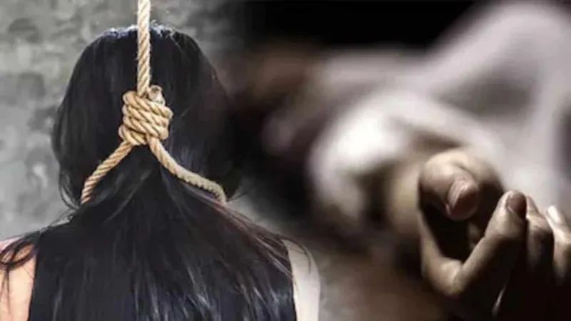 अयोध्या : बीकापुर कोतवाली क्षेत्र के एक गांव में फंदे से लटका मिला विवाहिता का शव, पुलिस कर रही जांच