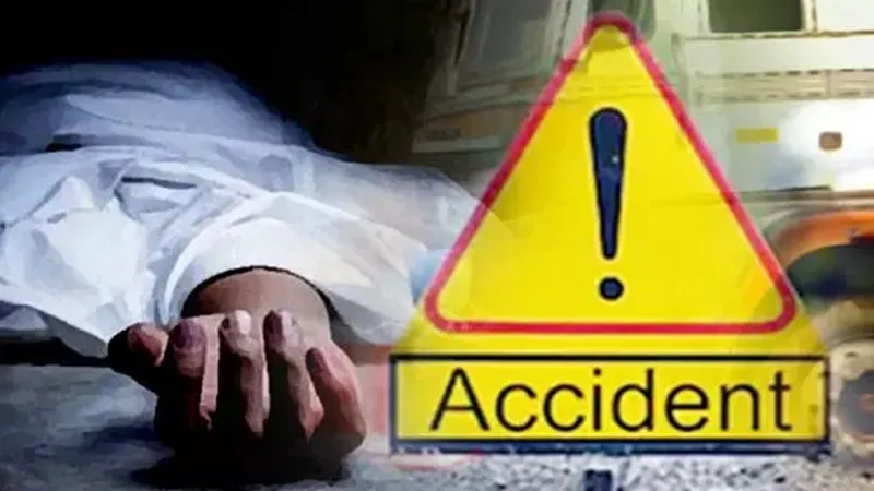 उन्नाव : बाइक सवार तीन युवकों को डंपर ने रौंदा, तीनों की मौके पर ही मौत