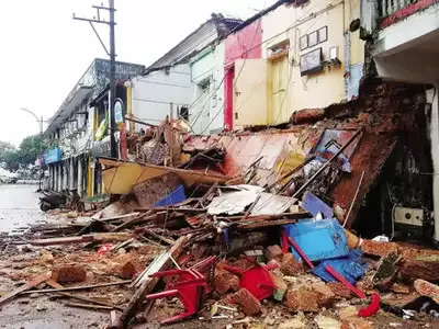 पुर्तगाल शासन के दौरान बनी 200 वर्ष पुरानी इमारत का एक हिस्सा भारी बारिश से ढहा, सरकार का संचालित हो रहा था शहरी स्वास्थ्य केंद्र