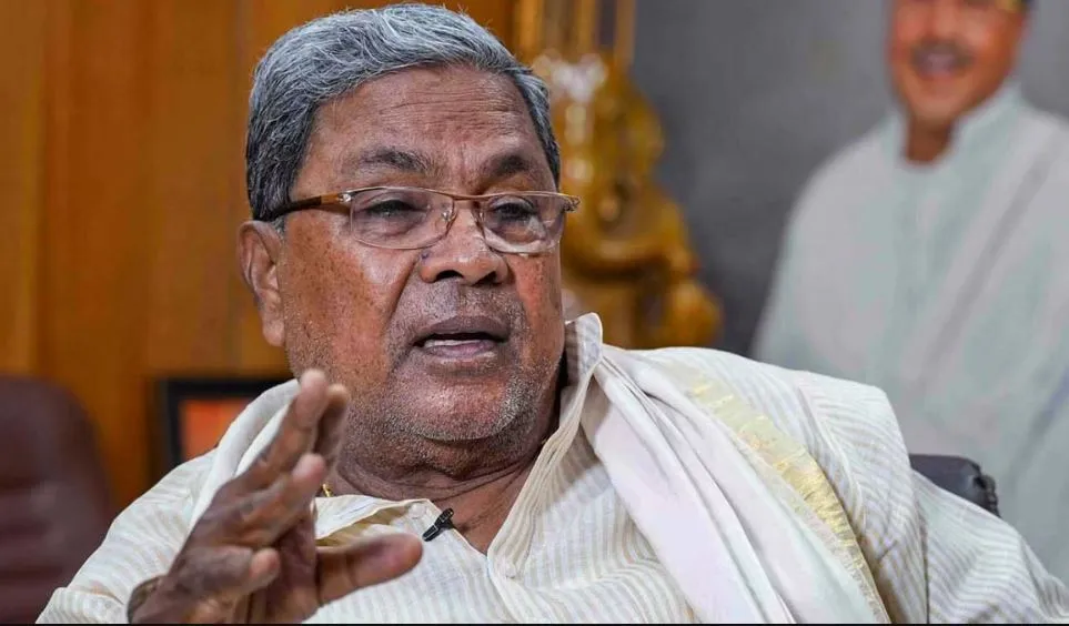 कर्नाटक लोकसभा चुनाव मिलकर लड़ने के लिए बातचीत कर रहे भाजपा और जद(एस), कांग्रेस जीतेगी 15 से 20 सीट : सिद्धारमैया