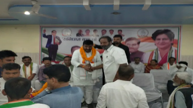 भाजपा सरकार नौ वर्ष से संविधान का कर रही चीरहरण : बृजलाल खाबरी