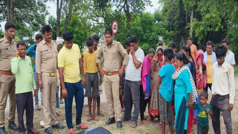 बहराइच : नदी में उतरता मिला महिला का शव, पुलिस कर रही जांच  