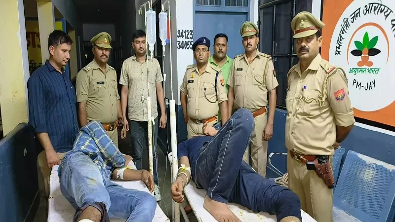 बिजनौर : पुलिस मुठभेड़ में मुरादबाद के बदमाश समेत दो गिरफ्तार, कार-नकदी व अवैध शस्त्र बरामद