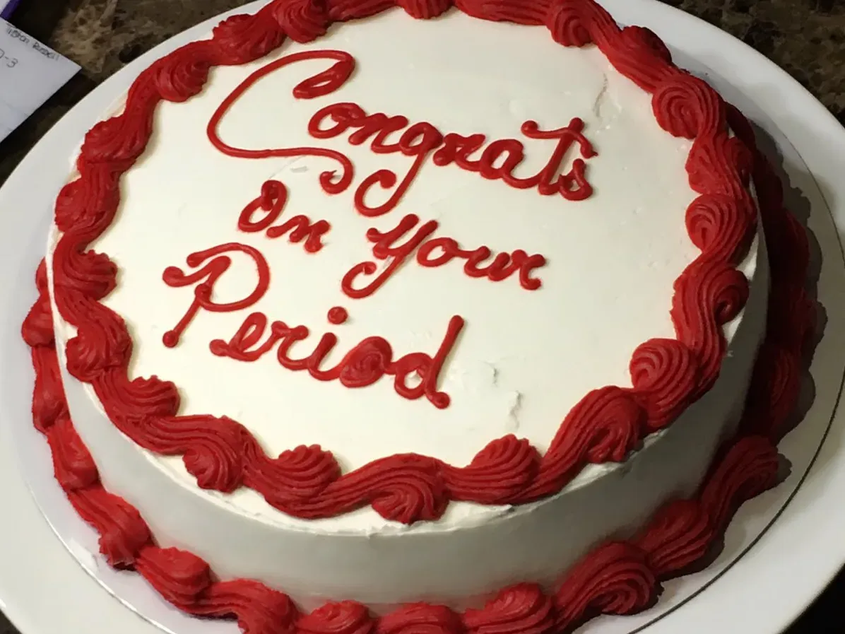 काशीपुर: बेटी के पहले पीरियड्स का काटा केक, उत्तरी भारत में पहला ऐसा अनोखा जश्न 