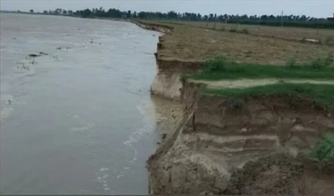 बरेली: 24 घंटे में 64 सेमी बढ़ा रामगंगा का जलस्तर, कालागढ़ और भाखड़ा डैम से छूटा पानी तो खतरे का निशान कर जाएगा पार