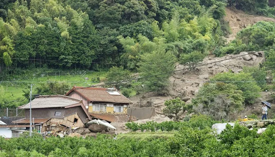 हिमाचल प्रदेश: भारी बारिश कहर, मनाली में फंसे 30 लोग 