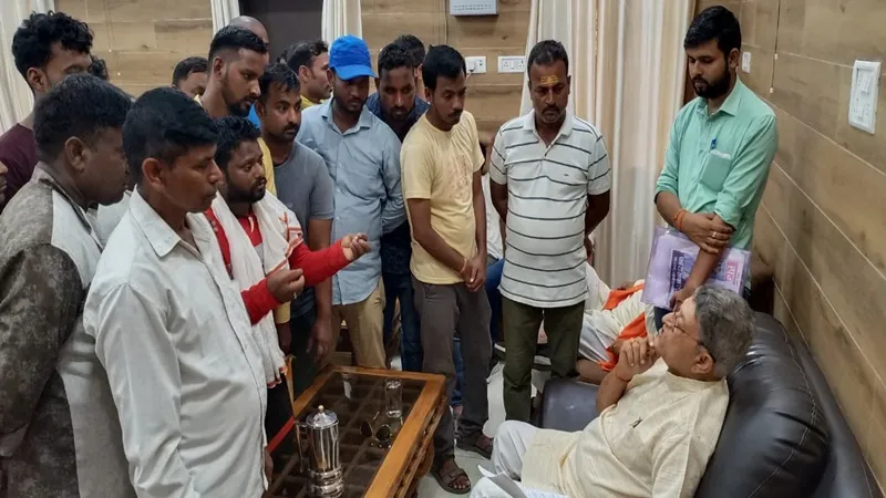अयोध्या: गुप्तारघाट से बेदखल किए जाने से प्राधिकरण पर भड़का निषाद समुदाय 