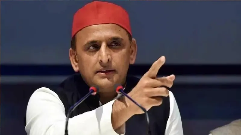 अखिलेश यादव ने स्‍वास्‍थ्‍य व्‍यवस्‍था पर कसा तंज, दवाओं को लेकर मरीजों और परिजनों को दी ये बड़ी नसीहत