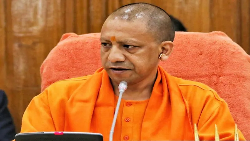 यूपी सरकार लाएगी ‘खेत सुरक्षा योजना’, किसानों को मिलेगी छुट्टा जानवरों से निजात