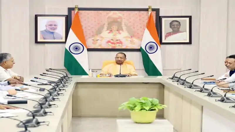 मुख्यमंत्री योगी का निर्देश- यूपी में अन्तर्देशीय जलमार्ग प्राधिकरण का हो गठन